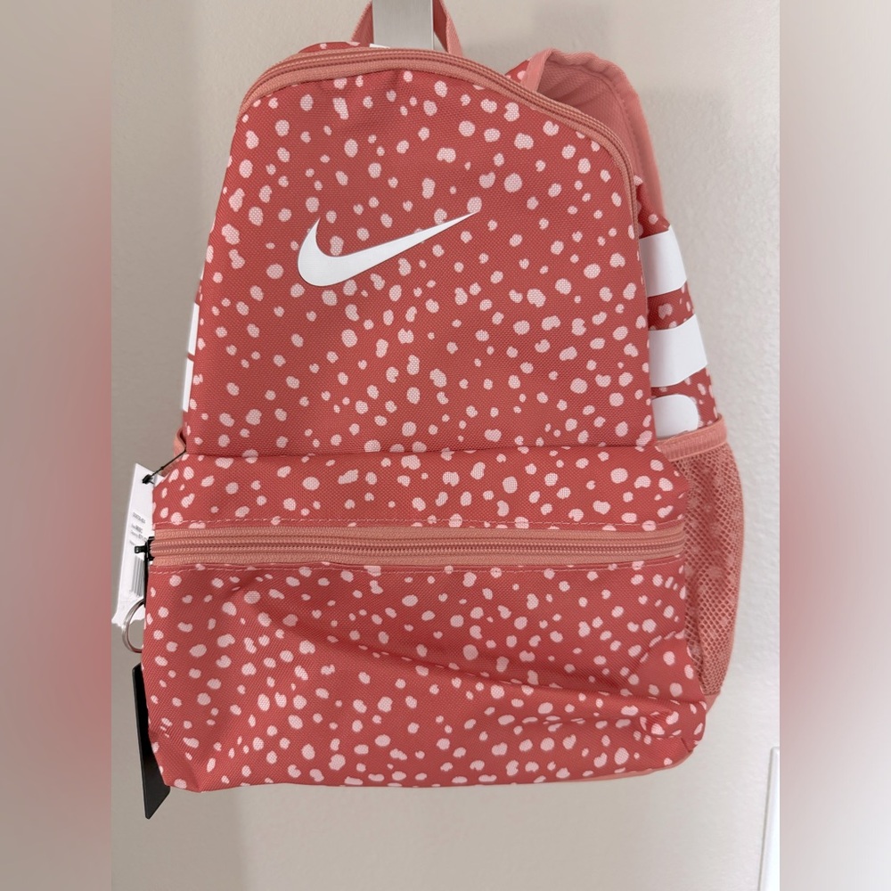 Nike Kids’ Mini Backpack, fast shipping from a smoke & pet free 🏠
